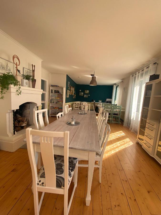 Villa Karlloesa - Bed And Breakfast Malilla Bagian luar foto