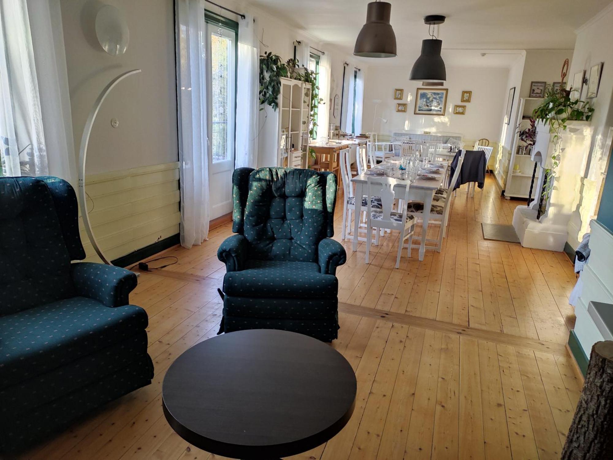 Villa Karlloesa - Bed And Breakfast Malilla Bagian luar foto