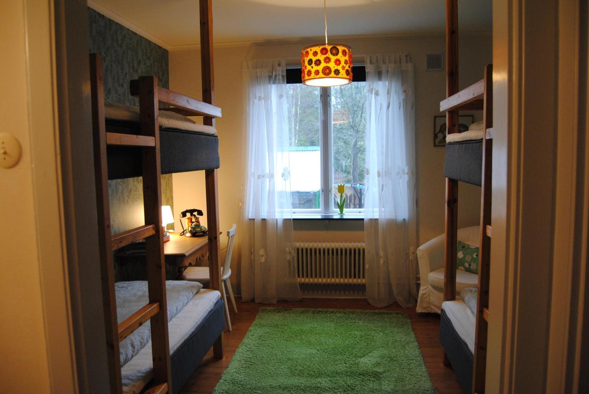 Villa Karlloesa - Bed And Breakfast Malilla Bagian luar foto